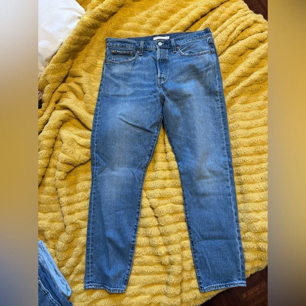 Levi's Women's Straight Leg Wedge Jean - Picture 5 of 7